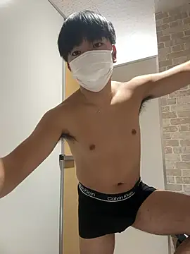 RUKI042 online show from October 31, 2025, 8:44 am