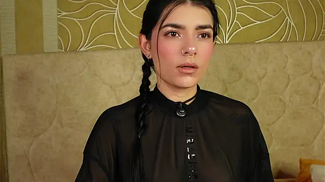 MillaBlis online show from December 22, 2025, 9:59 pm