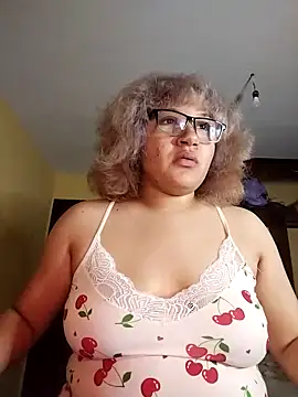 belenvaleria online show from March 9, 2025, 9:57 am