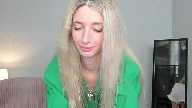 skinnyladyy online show from February 26, 2025, 5:13 am