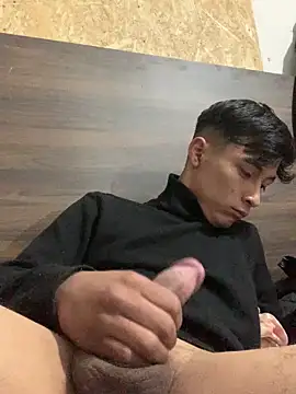 Snapshot of EduardoEspinoza12 chatting on March 14, 2026, 6:52 am EduardoEspinoza12 online show from March 14, 2026, 6:52 am