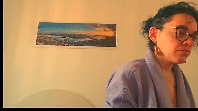 Ju-Hot online show from December 22, 2025, 1:00 pm