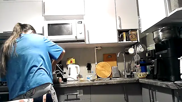 Misssweet s online show from October 1, 2025, 7:46 am