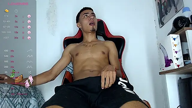 Snapshot of bruno_wild chatting on February 10, 2025, 5:58 am bruno wild online show from February 10, 2025, 5:58 am