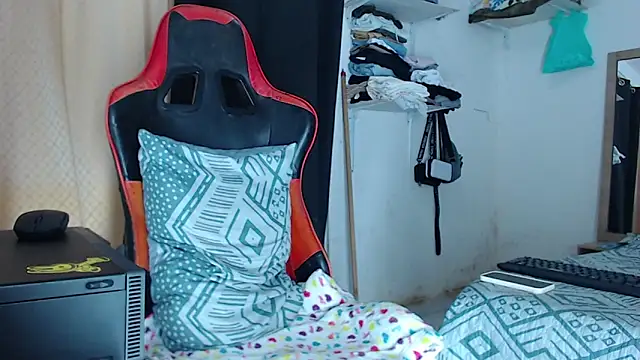 Snapshot of bruno_wild chatting on February 1, 2025, 7:34 pm bruno wild online show from February 1, 2025, 7:34 pm