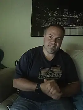 Pourleplasirs online show from June 2, 2026, 10:32 pm