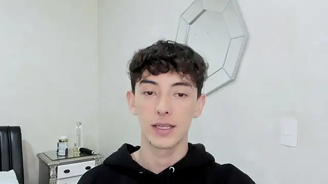 miketwink online show from March 23, 2026, 11:26 pm