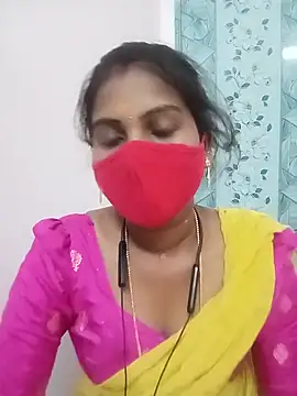 Snapshot of Tamil_roja17 chatting on July 18, 2026, 1:03 am Tamil roja17 online show from July 18, 2026, 1:03 am