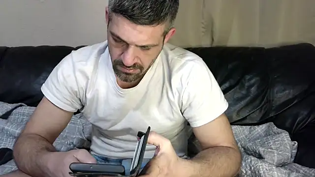 Troyt87 online show from March 22, 2025, 9:45 am