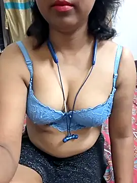 Cute Jiyaa online show from May 25, 2026, 3:33 pm