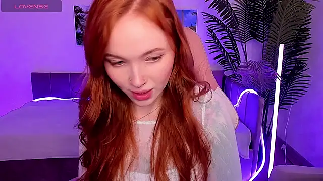 Maya Light online show from October 13, 2025, 2:13 am