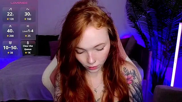 Maya Light online show from May 10, 2026, 1:53 am