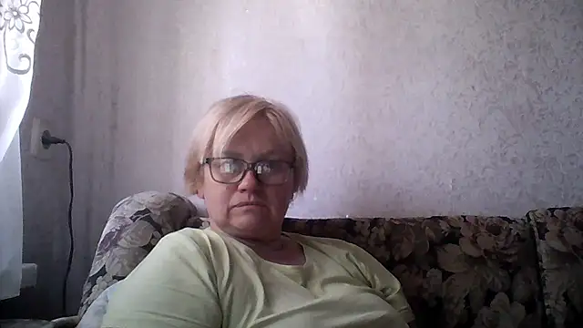 Mayya4321 online show from May 4, 2026, 10:07 am