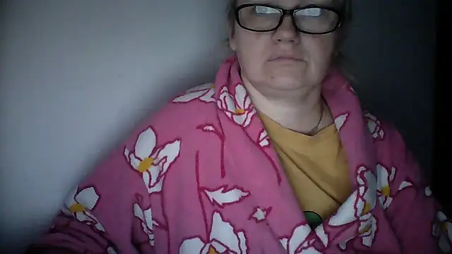 Mayya4321 online show from November 30, 2025, 8:59 am