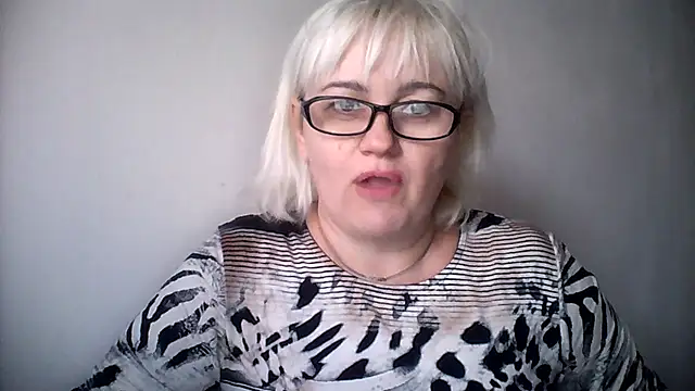 Mayya4321 online show from September 29, 2025, 12:44 pm