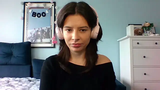 LariceSexy online show from October 6, 2025, 12:06 pm