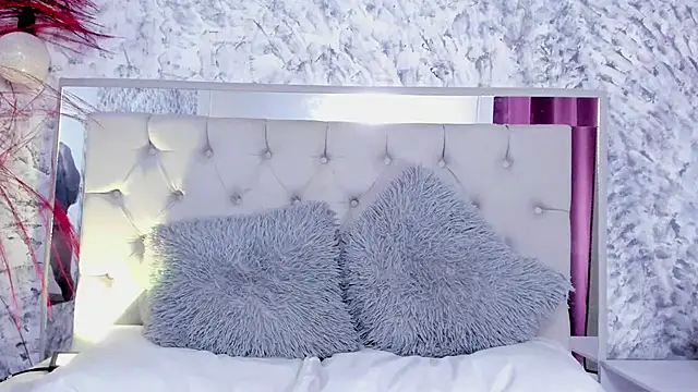 Ariana greenblat online show from September 17, 2025, 4:09 pm