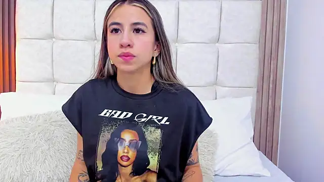 Ariana greenblat online show from April 24, 2026, 5:04 pm