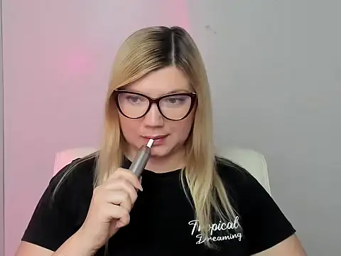 Lola moree online show from September 17, 2025, 11:56 am