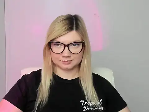 Lola moree online show from September 13, 2025, 11:32 am