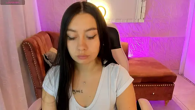 miss isabella m online show from June 11, 2026, 1:30 pm