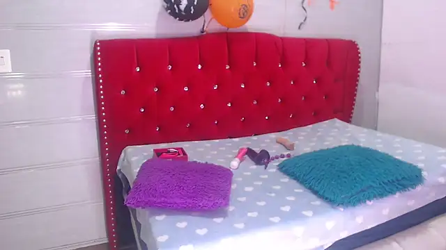 Ariasmithog online show from October 20, 2025, 1:00 pm