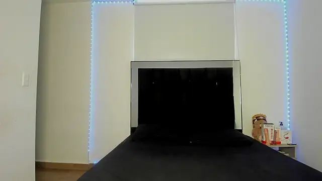 victoriacolin online show from October 20, 2025, 12:06 pm