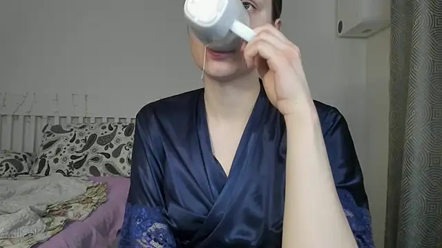 Hustle Babyy online show from September 13, 2025, 7:47 pm