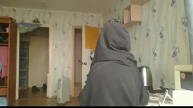 Snapshot of RussNocturnal chatting on February 13, 2026, 6:35 am RussNocturnal online show from February 13, 2026, 6:35 am