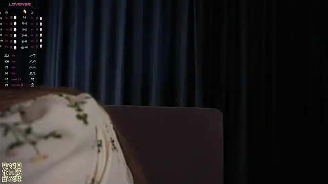 OdetteAven online show from March 22, 2025, 5:39 am