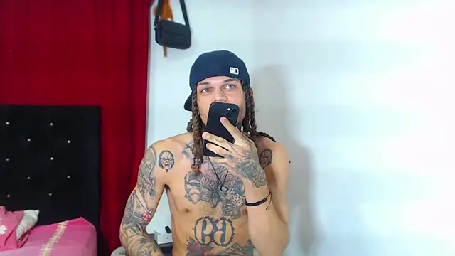 hot man05 online show from March 19, 2025, 5:41 am