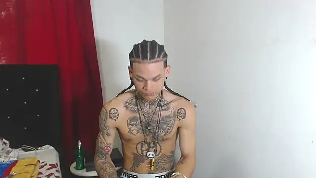 hot man05 online show from February 21, 2025, 8:49 pm