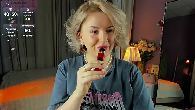 Nikki Kai online show from January 13, 2026, 1:09 am