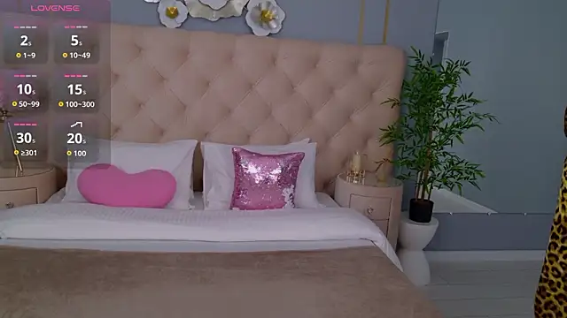 Snapshot of JaniceCollins chatting on February 20, 2026, 1:57 am JaniceCollins online show from February 20, 2026, 1:57 am