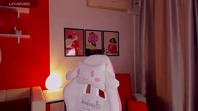 Snapshot of SophieOuld chatting on September 26, 2025, 3:35 am SophieOuld online show from September 26, 2025, 3:35 am