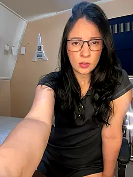 ValeriaVixen online show from October 21, 2025, 8:08 pm