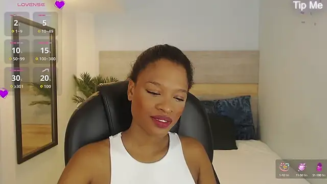 brendathompson  online show from September 25, 2025, 2:50 am