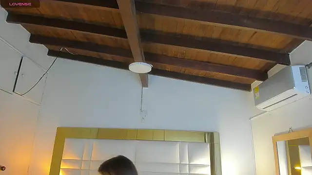 Kamila angel online show from March 4, 2025, 2:32 pm