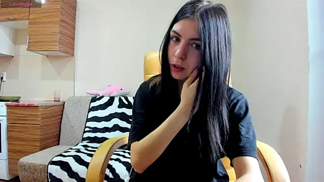 ErlinaBuoy online show from July 16, 2026, 7:27 am