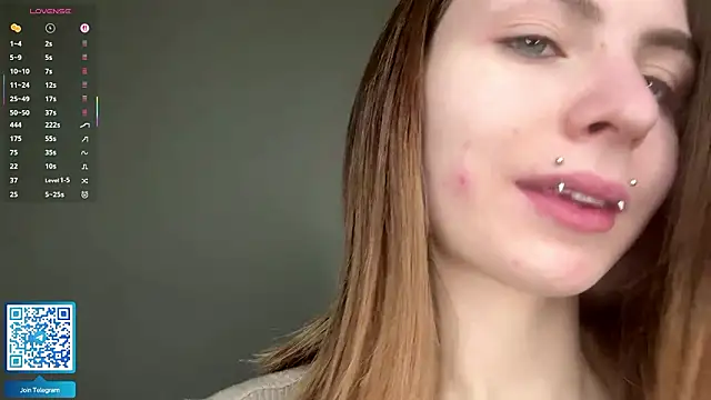 ErlinaBuoy online show from February 11, 2026, 5:51 am