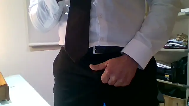 66MA69 online show from March 10, 2026, 9:41 pm