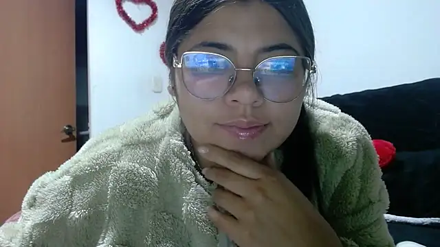 viccky vick online show from September 19, 2025, 2:59 am