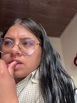 viccky vick online show from March 21, 2025, 2:51 pm