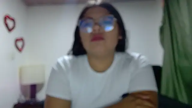 viccky vick online show from September 24, 2025, 3:46 am