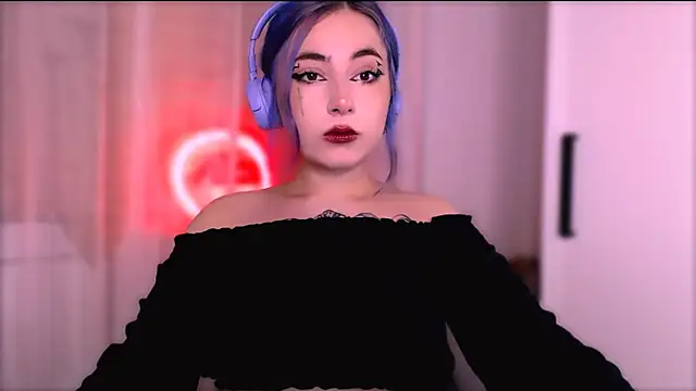 purplewitch online show from September 13, 2025, 8:31 pm