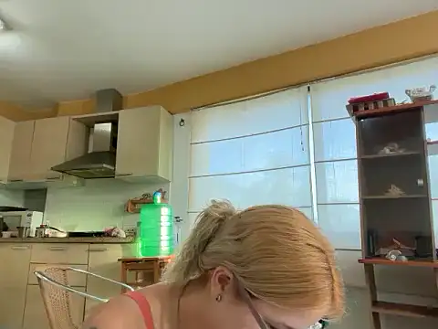 Mermaid-hana online show from September 27, 2025, 11:05 am