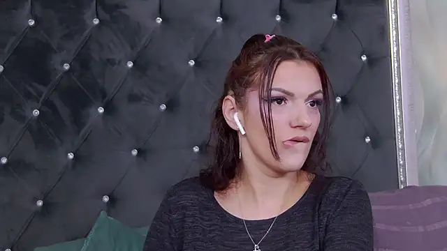 LissaAnn online show from March 8, 2026, 4:05 am