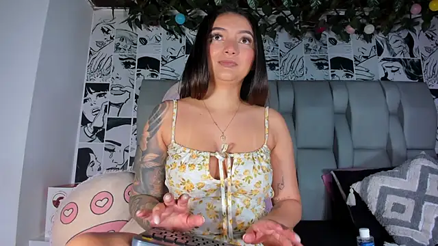 LucyRosse online show from July 19, 2026, 11:18 am