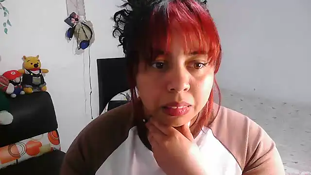 alexandraluv online show from November 2, 2025, 12:04 am