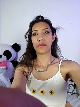 Miss veronicaa2 online show from March 6, 2025, 3:45 pm